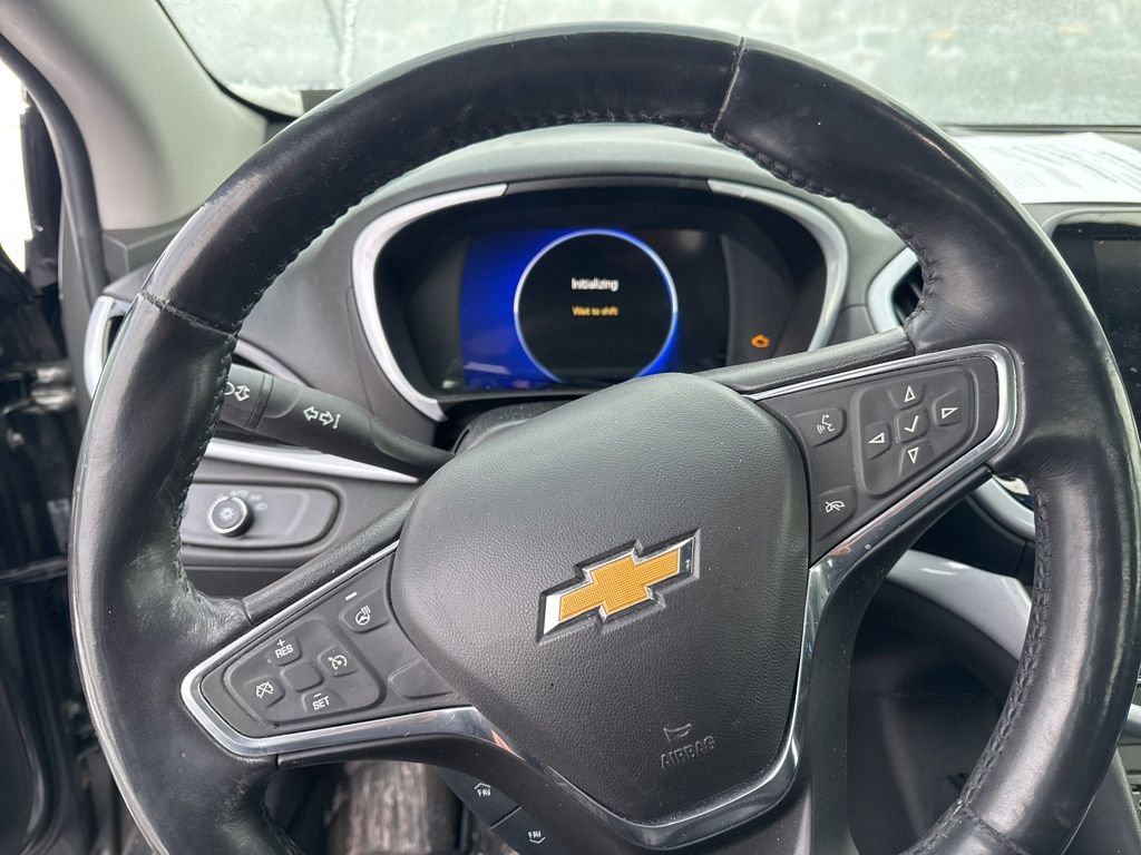 Used 2017 Chevrolet Volt LT w/ Comfort Package image 6