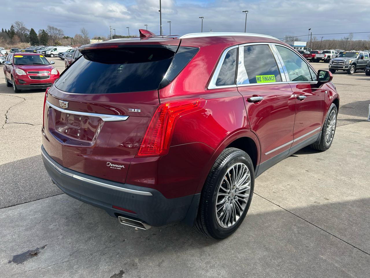 Used 2017 Cadillac XT5 Luxury w/ Driver Awareness Package FWD image 5