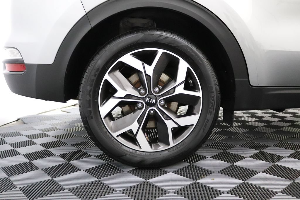 Used 2021 Kia Sportage EX AWD/4WD image 4