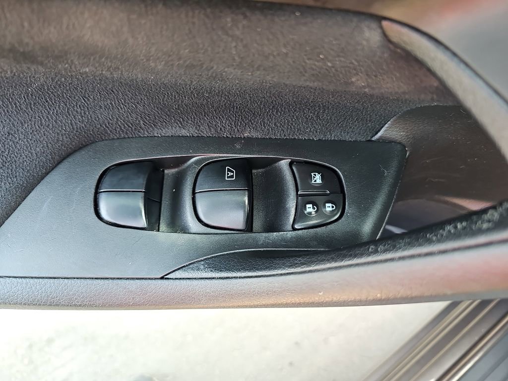 Used 2015 Nissan Altima 2.5 S w/ Power Driver Seat Package image 29