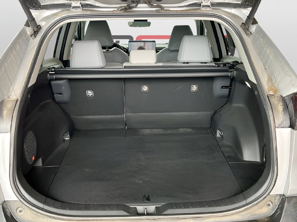 Used 2025 Toyota RAV4 Limited FWD image 26