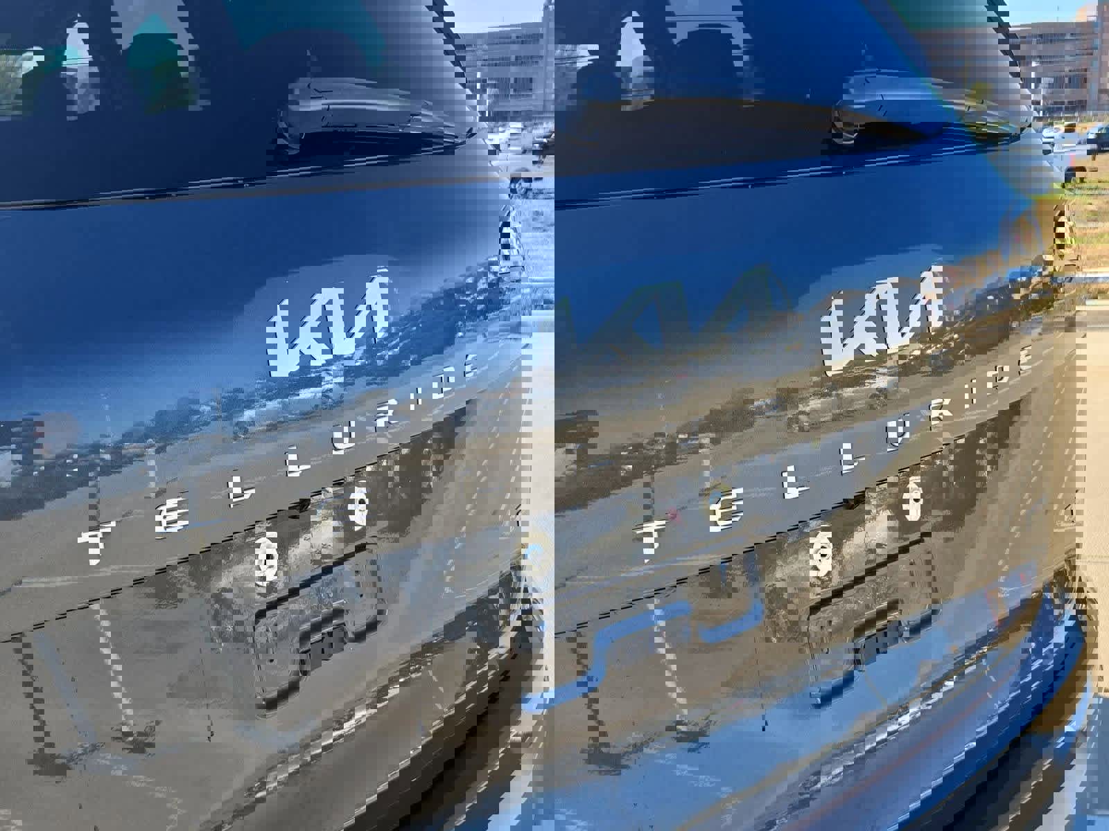 Used 2023 Kia Telluride EX X-Line image 11