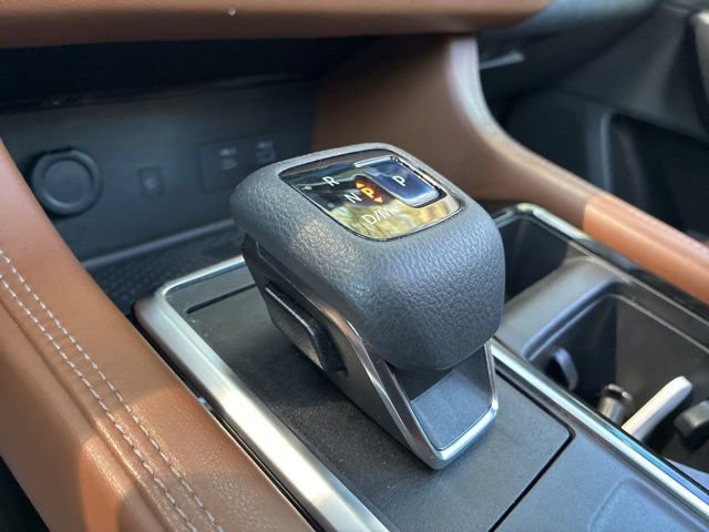 Used 2022 Nissan Pathfinder Platinum w/ Lighting Package (N93) AWD/4WD image 32