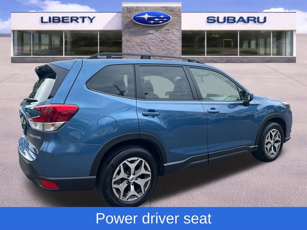 Used 2023 Subaru Forester Premium AWD/4WD image 7