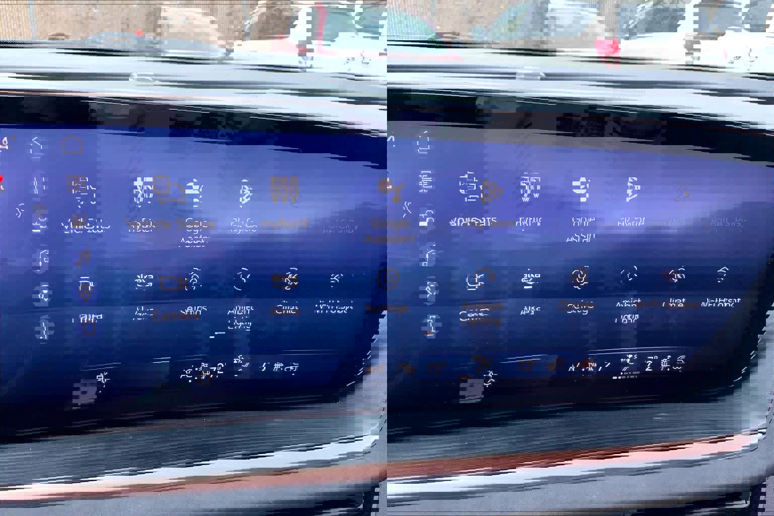 Used 2025 Buick Envision Sport Touring image 31