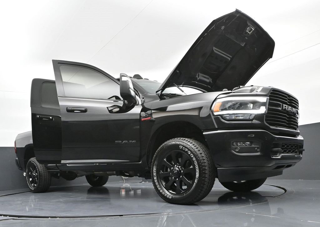 Used 2024 RAM 3500 Laramie w/ Night Edition image 43