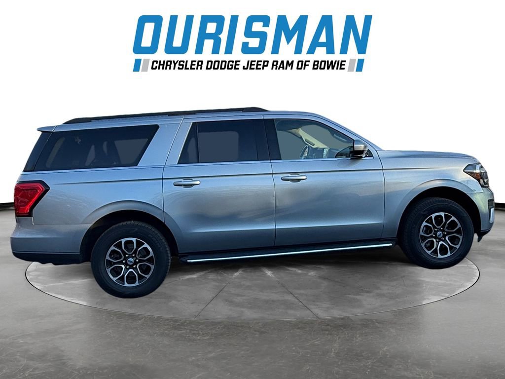 Used 2022 Ford Expedition Max XLT image 7