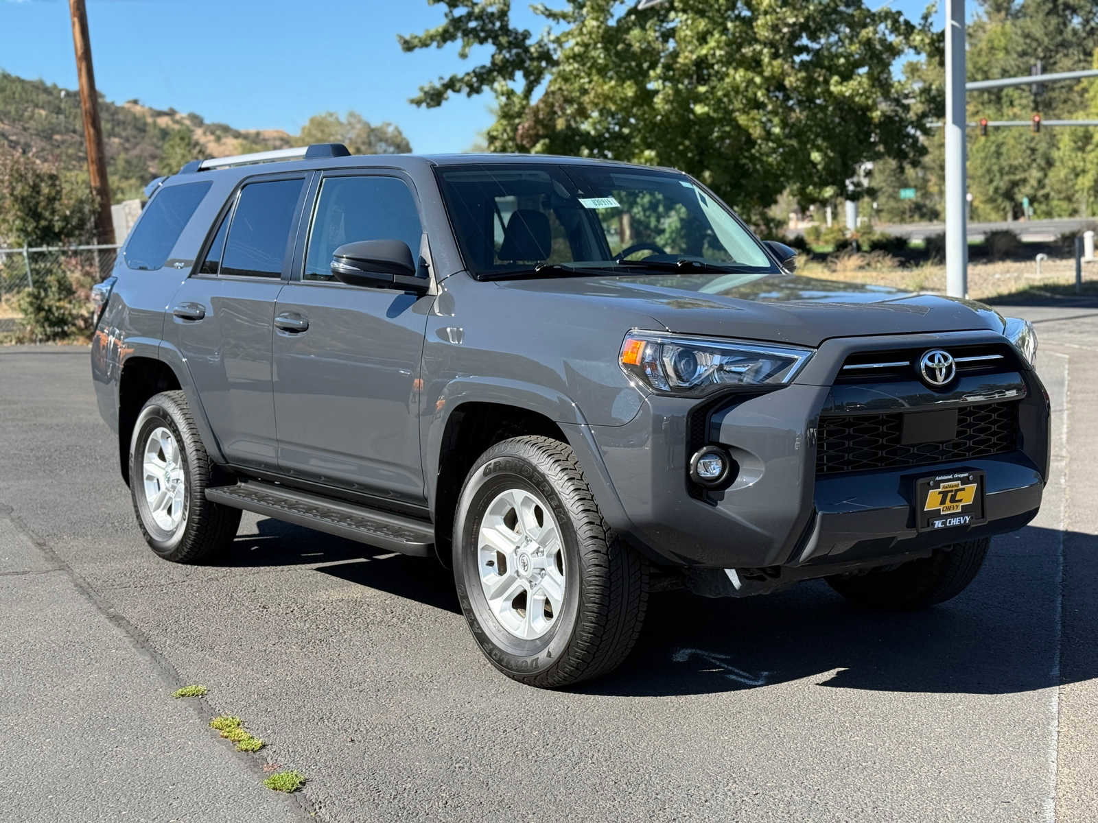 Used 2024 Toyota 4Runner SR5 Premium image 3