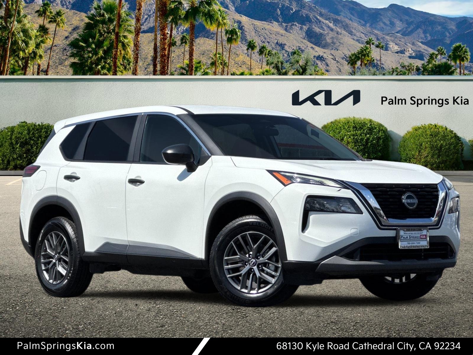 Used 2023 Nissan Rogue S image 1