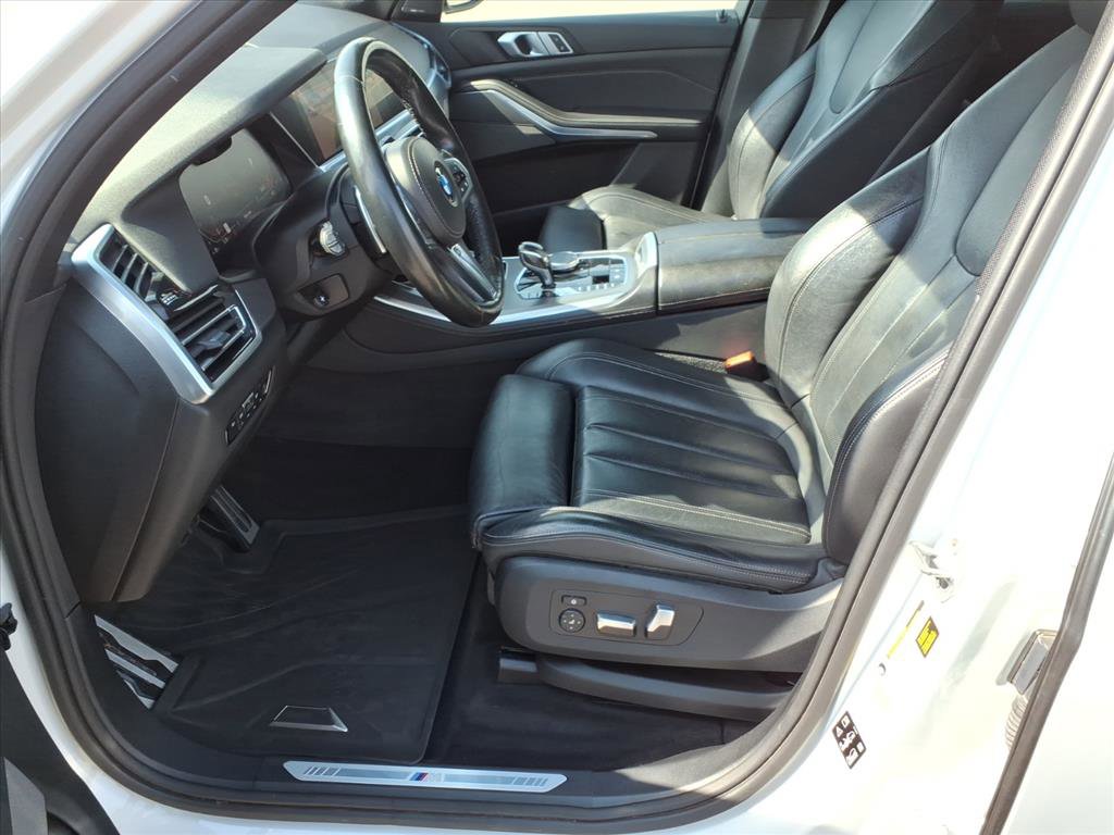 Used 2019 BMW X5 xDrive40i w/ M Sport Package image 5