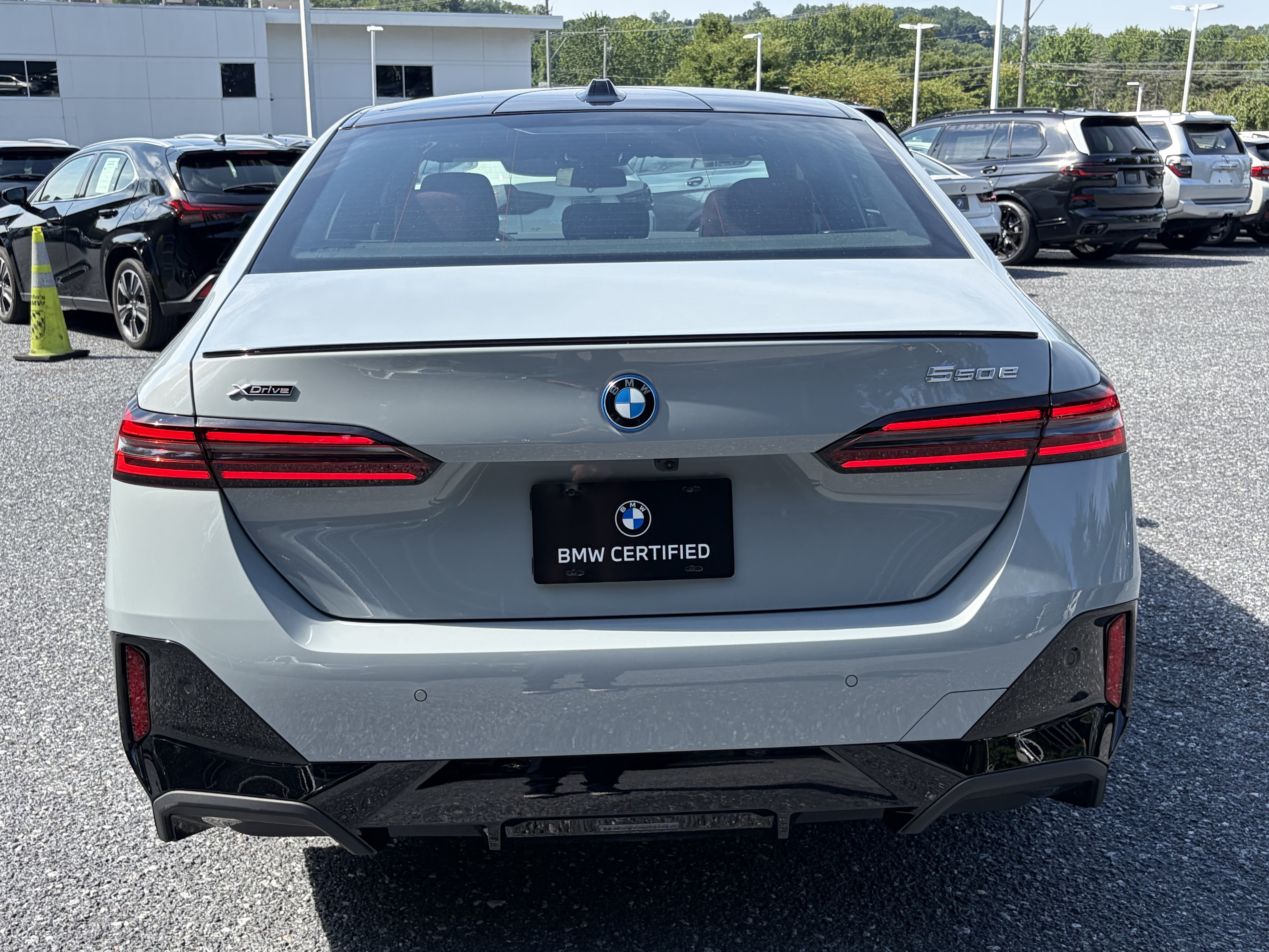 Used 2026 BMW 550e xDrive AWD/4WD image 6