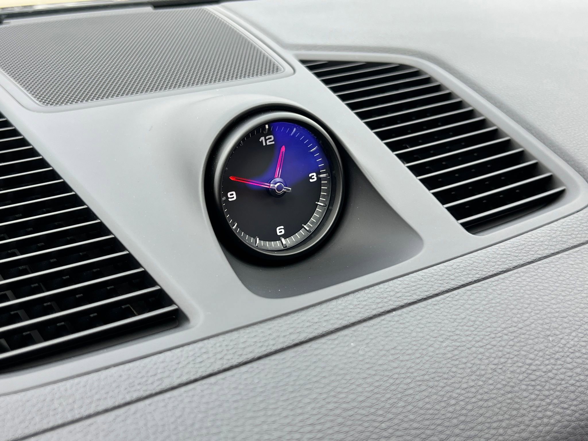 Used 2021 Porsche Cayenne S image 27