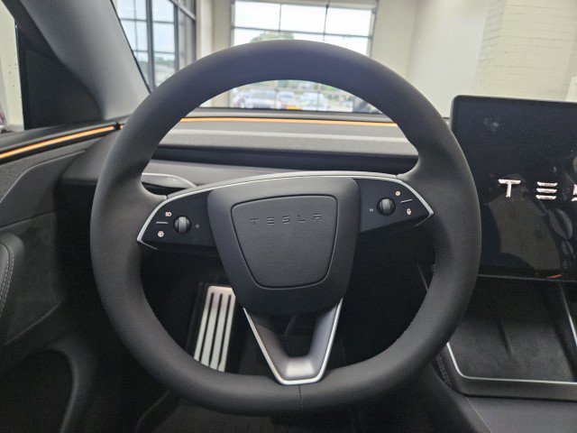 Used 2026 Tesla Model Y 2WD image 18