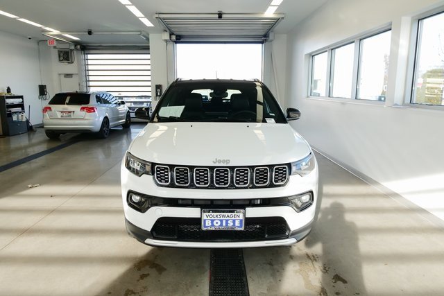 Used 2024 Jeep Compass Limited image 2