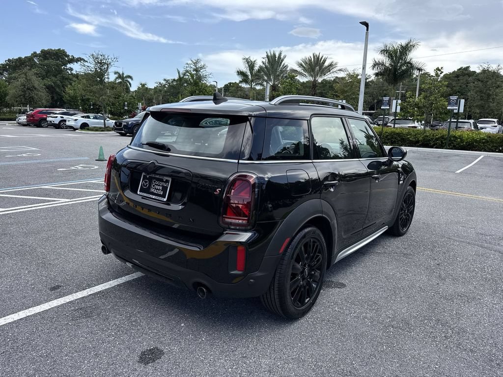 Used 2022 MINI Cooper Countryman S w/ Premium Package FWD image 3