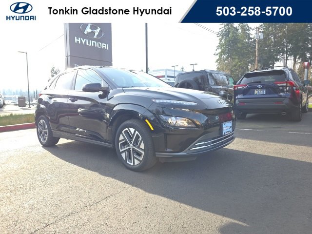 Certified 2023 Hyundai Kona SE w/ Cargo Package image 1