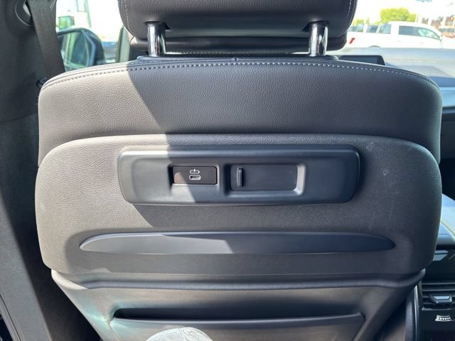 Used 2022 BMW X6 xDrive40i AWD/4WD image 48