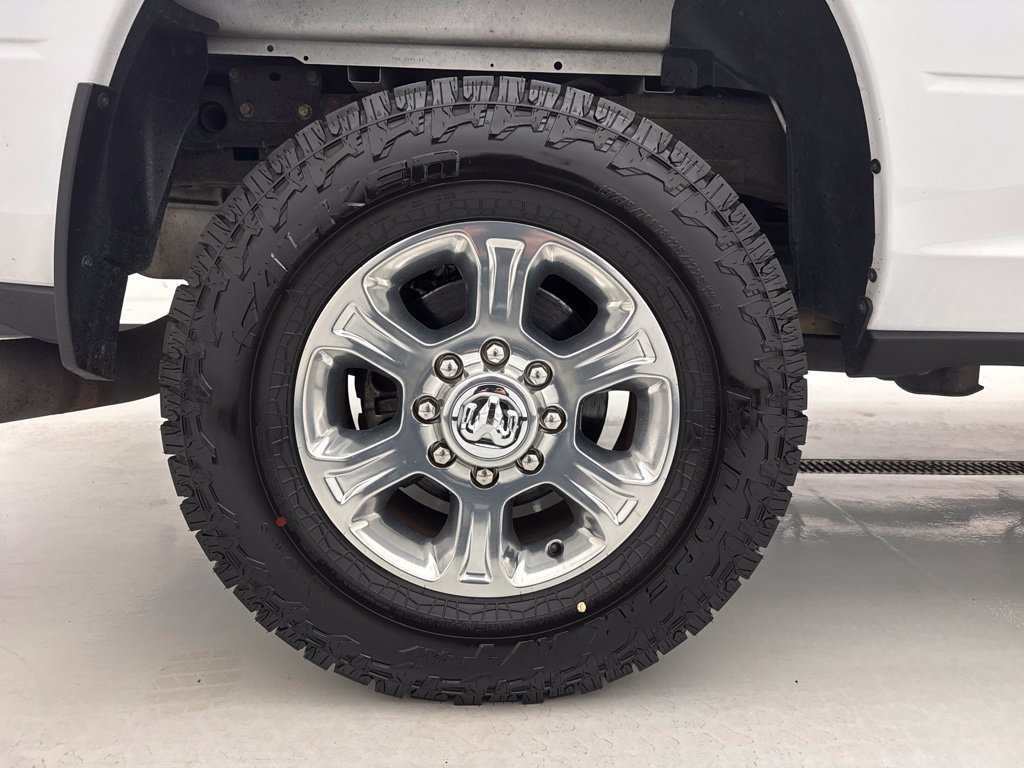 Used 2021 RAM 2500 Big Horn w/ Level 1 Equipment Group AWD/4WD image 9