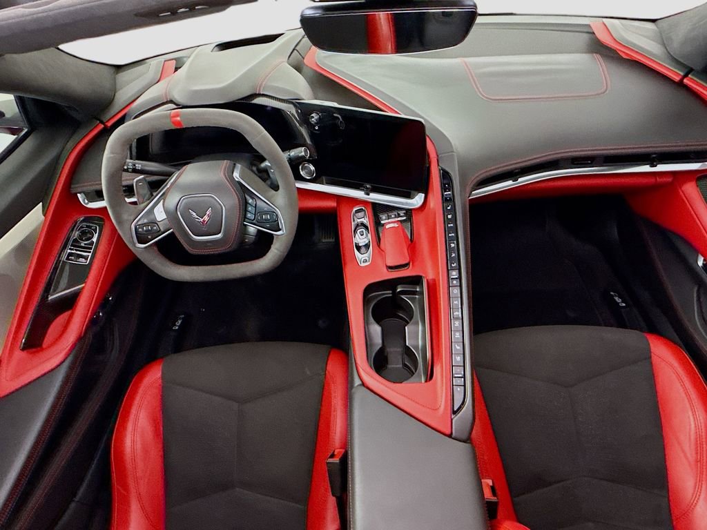 Used 2020 Chevrolet Corvette Stingray Premium Cpe w/ 3LT Preferred Equipment Group image 21