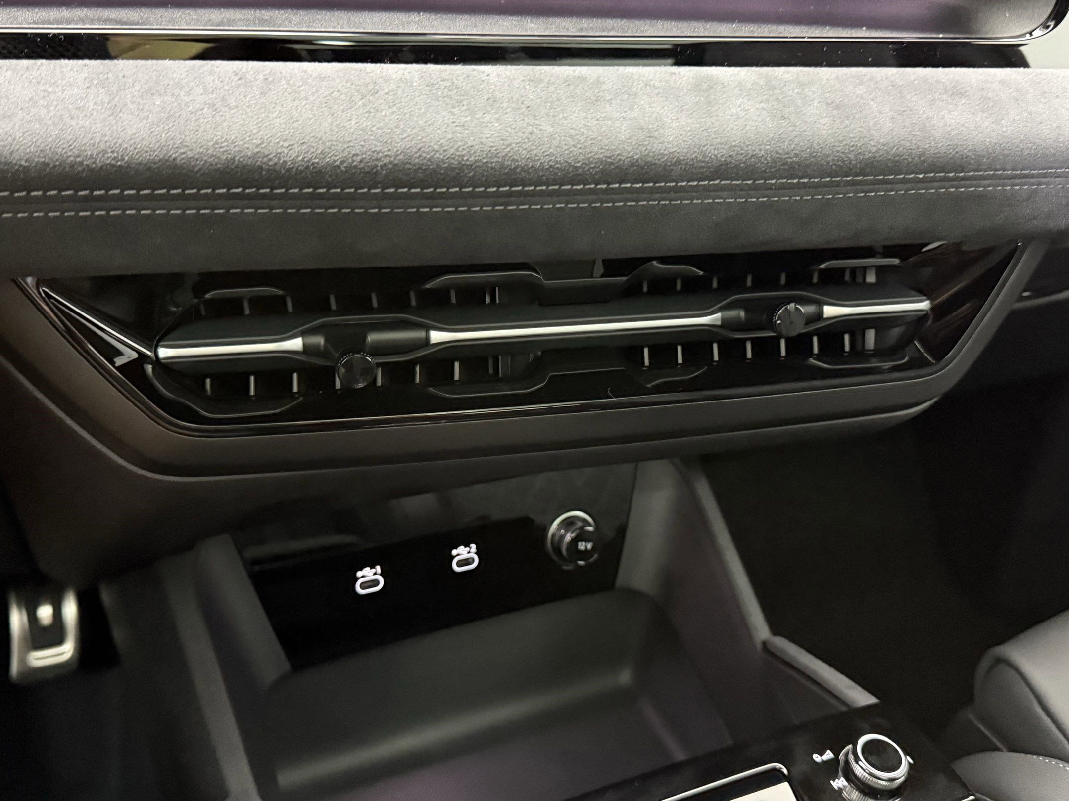 New 2025 Audi SQ6 e-tron Premium image 20