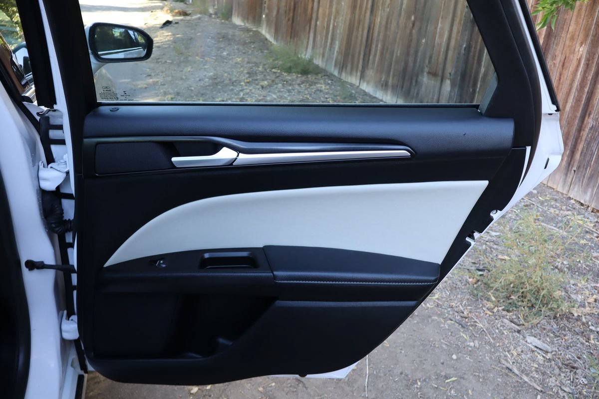 Used 2017 Ford Fusion Energi Titanium FWD image 26