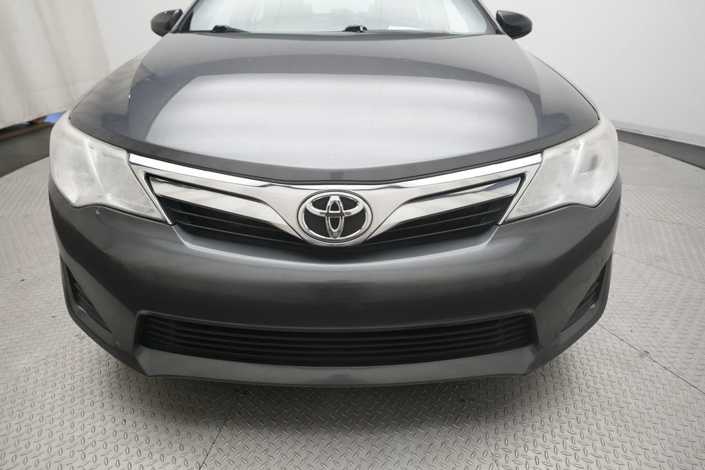 Used 2014 Toyota Camry LE FWD image 21
