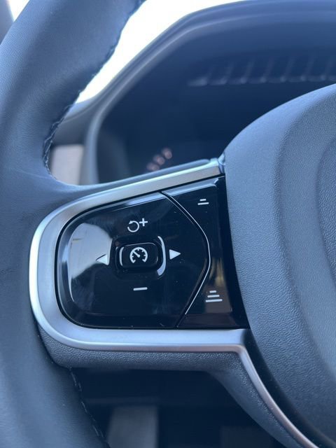 New 2026 Volvo XC90 B5 Plus w/ Protection Package image 19