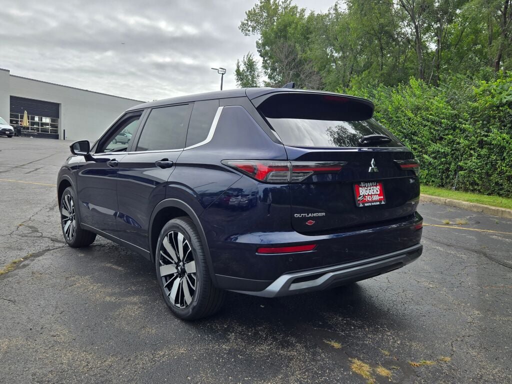 New 2026 Mitsubishi Outlander SE AWD/4WD image 13