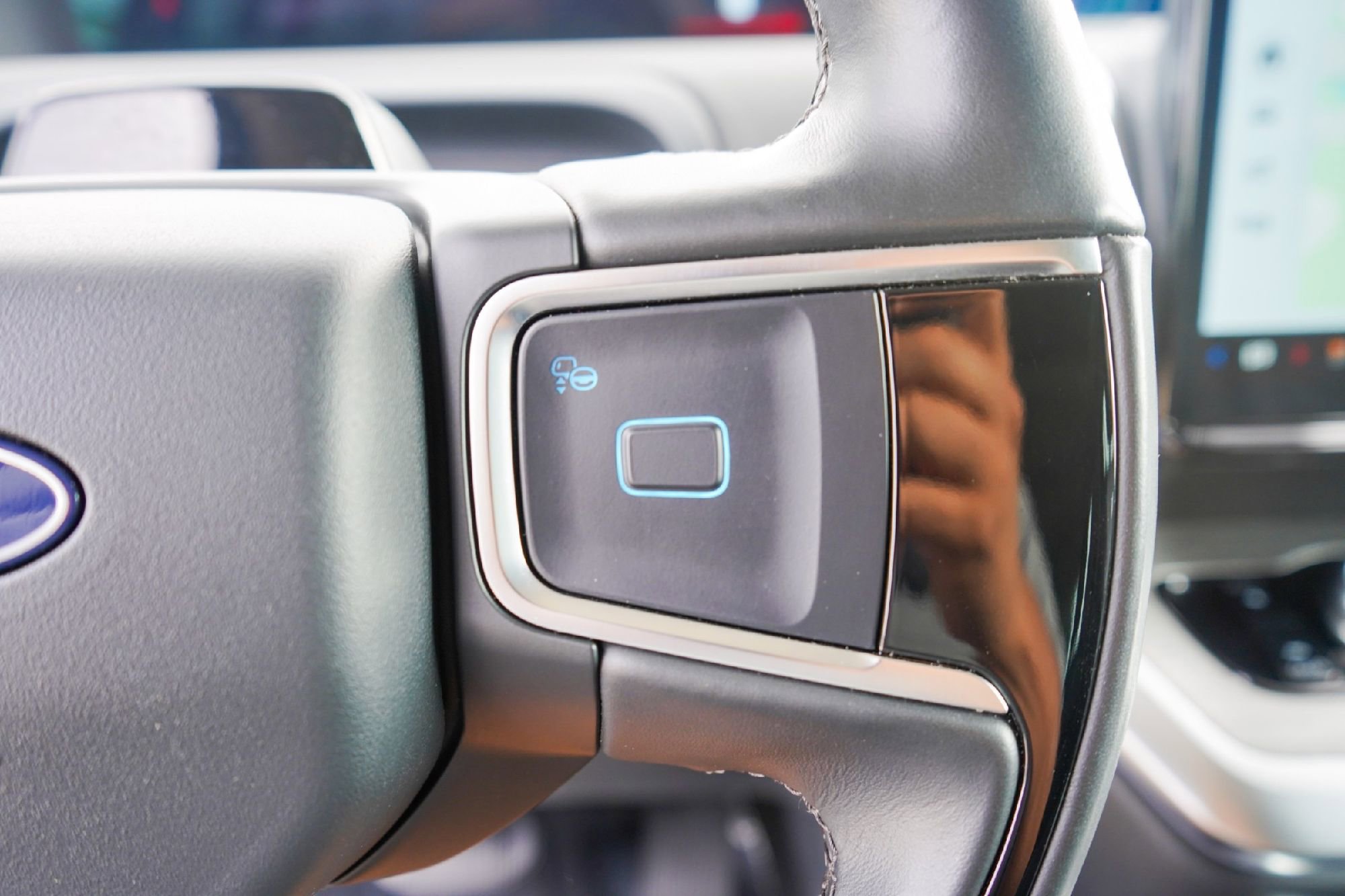 Used 2025 Ford Expedition Max Platinum image 11