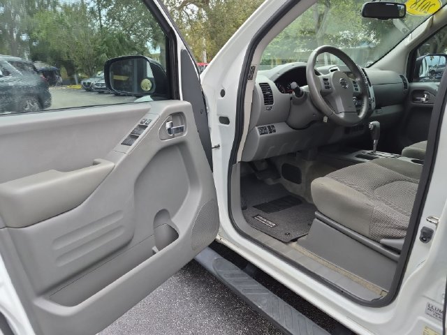 Used 2018 Nissan Frontier SV w/ Value Truck Package RWD image 9