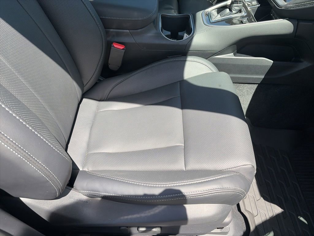Used 2025 Subaru Outback Touring XT w/ Popular Package #2 AWD/4WD image 30