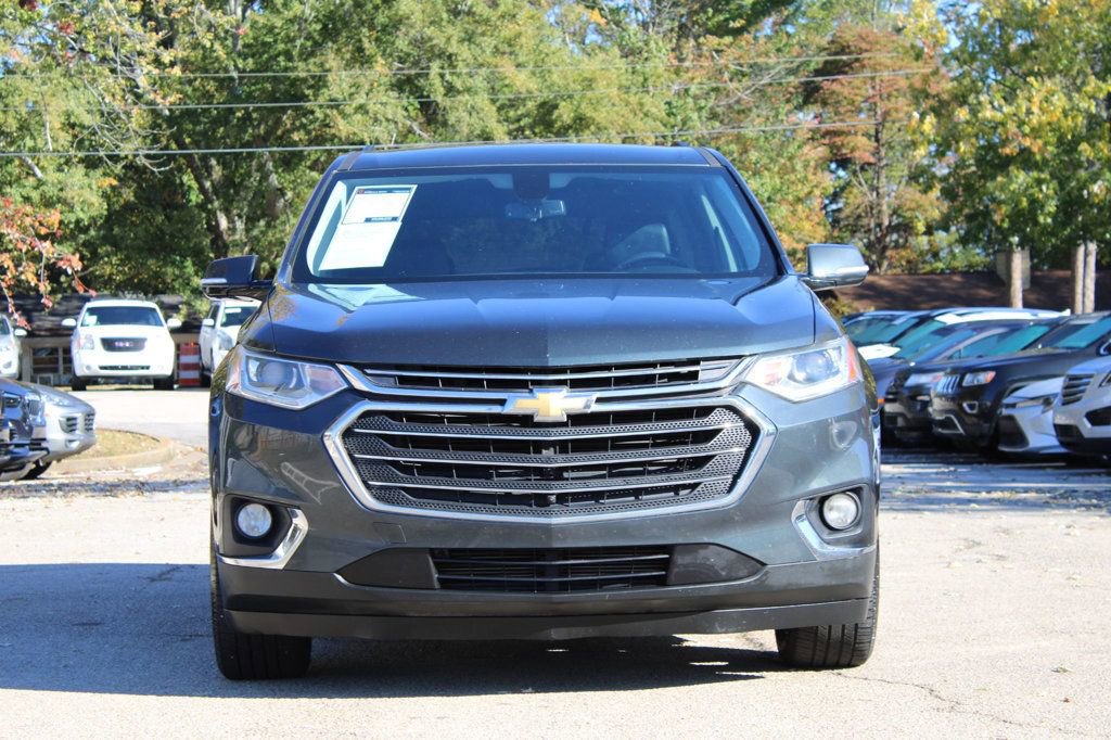 Used 2018 Chevrolet Traverse LT image 2