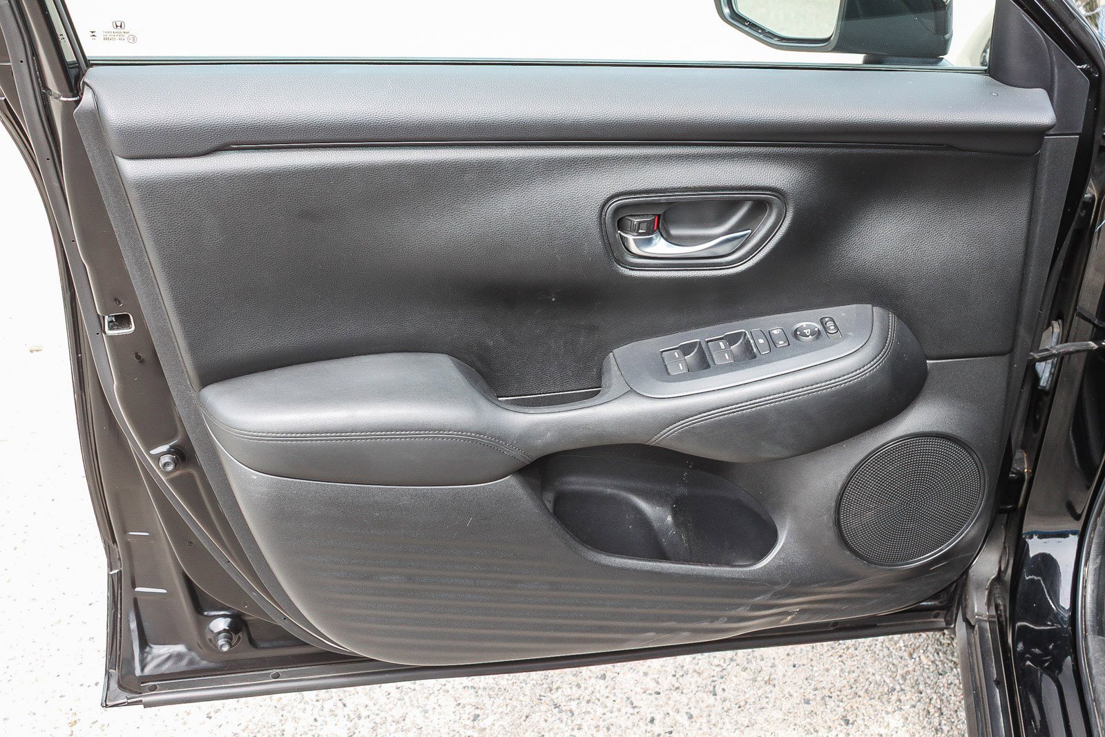 Used 2024 Honda HR-V LX image 21