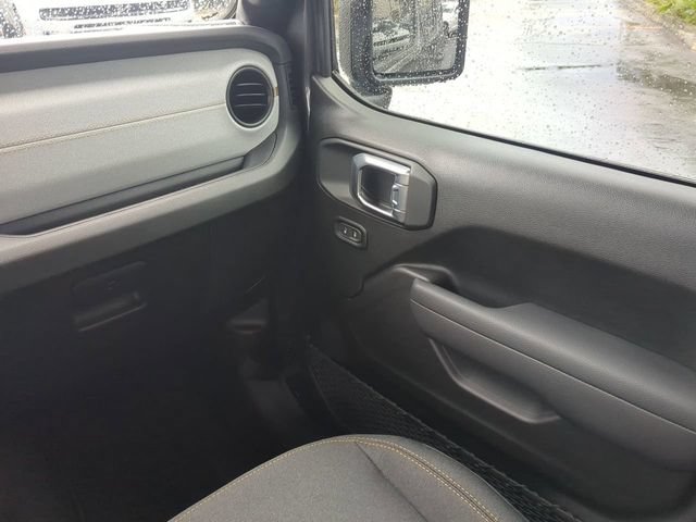 Used 2025 Jeep Wrangler Unlimited Sport S 4xe AWD/4WD image 18