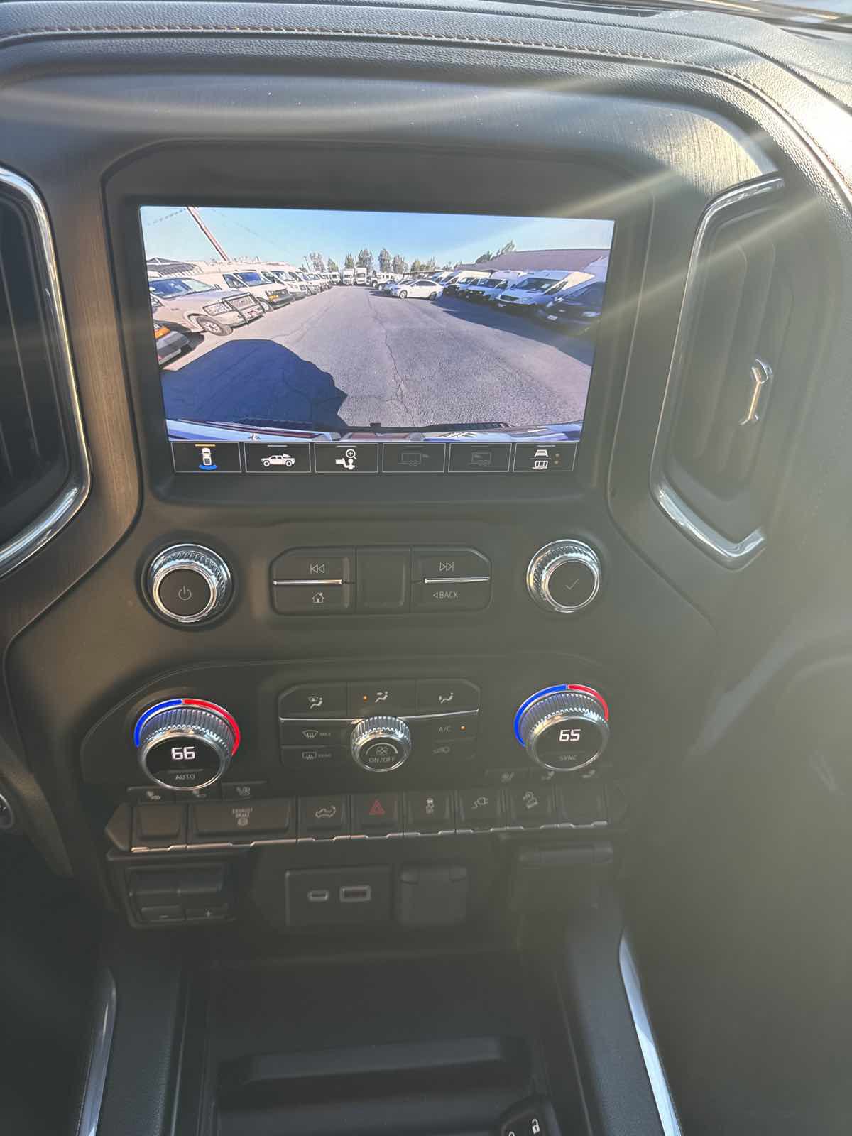 Used 2023 GMC Sierra 2500 AT4 w/ Gooseneck/5TH Wheel Package image 13