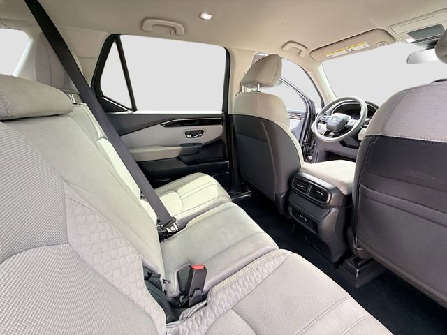 Used 2023 Honda Pilot LX image 26