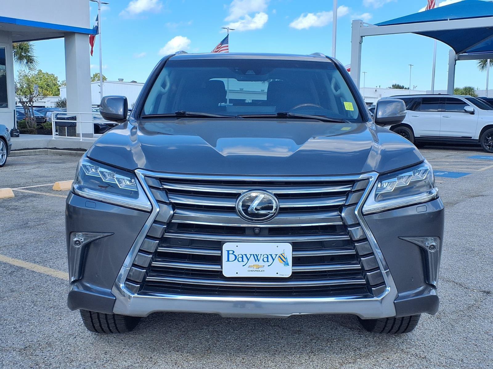 Used 2018 Lexus LX 570 4WD w/ Luxury Package image 19