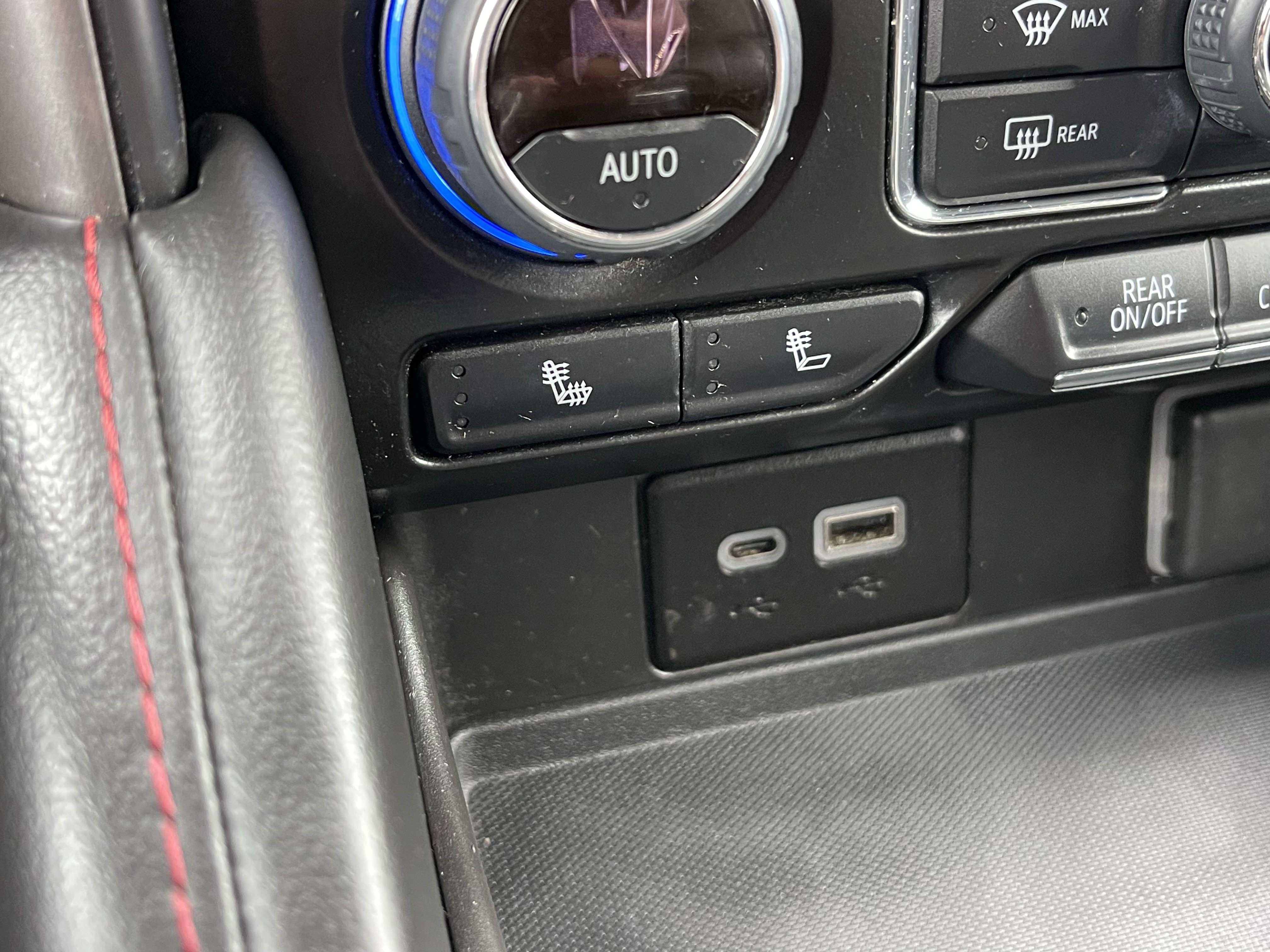 Used 2021 Chevrolet Tahoe RST image 27