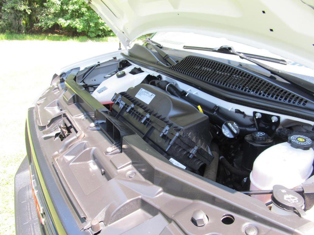 Used 2022 GMC Savana 3500 Extended w/ Driver Convenience Package image 37