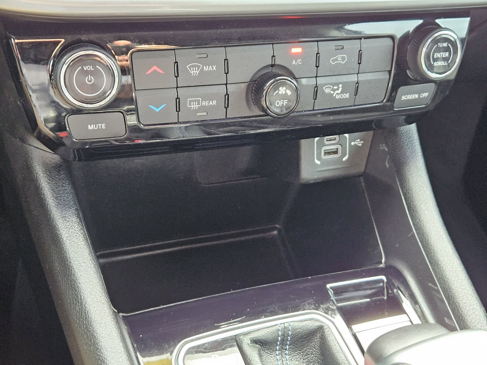 Used 2022 Jeep Compass Latitude image 22