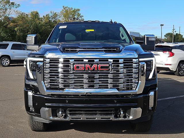 New 2026 GMC Sierra 2500 Denali w/ Denali Reserve Package image 2