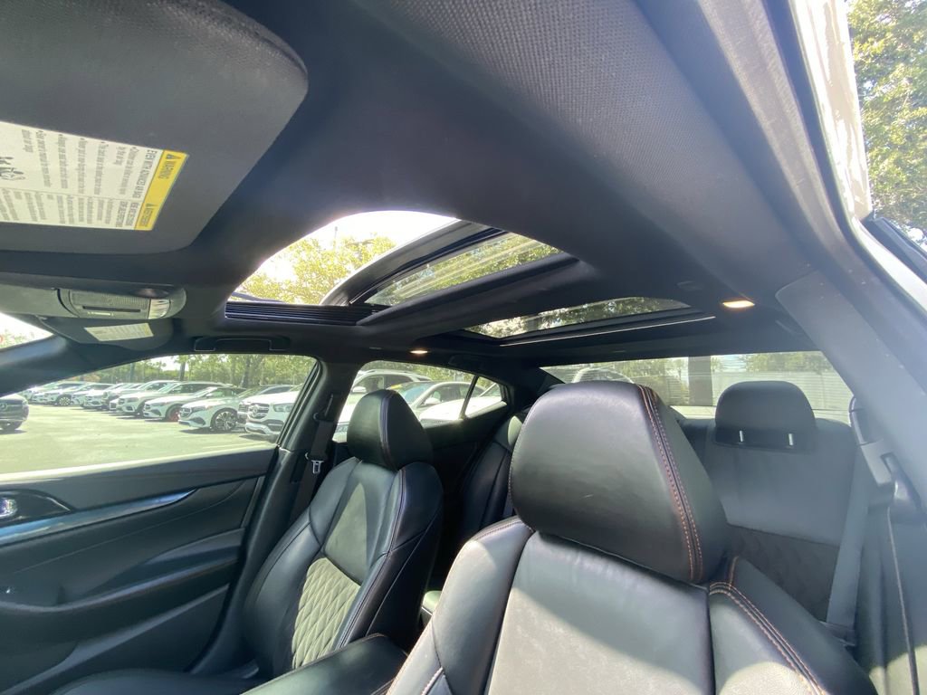 Used 2023 Nissan Maxima SR w/ Sport Mat Group FWD image 14
