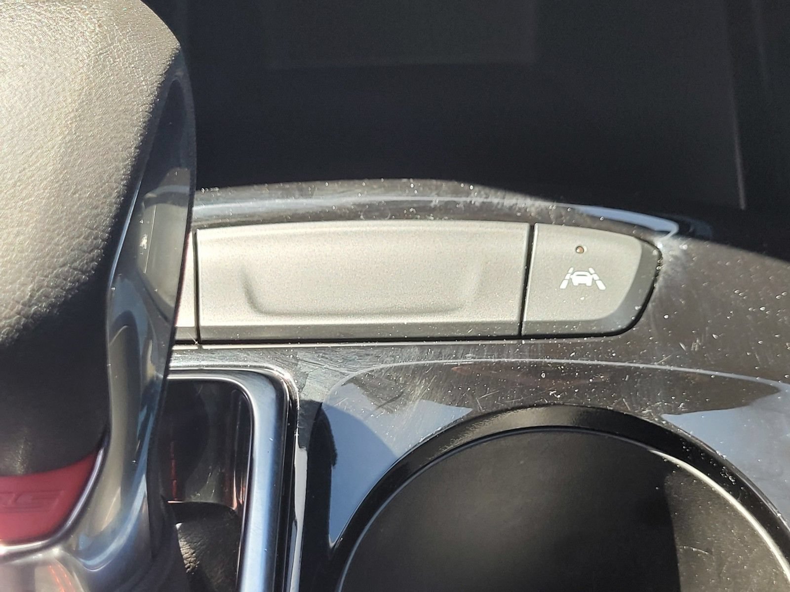 Used 2024 Chevrolet Trax RS FWD image 25