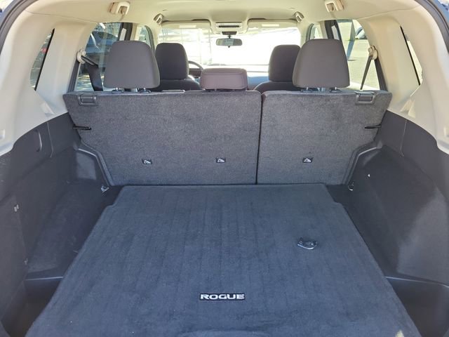 Used 2023 Nissan Rogue SV image 8