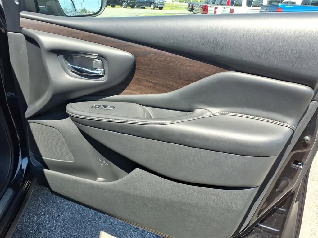 Used 2020 Nissan Murano Platinum w/ Cargo Package AWD/4WD image 10