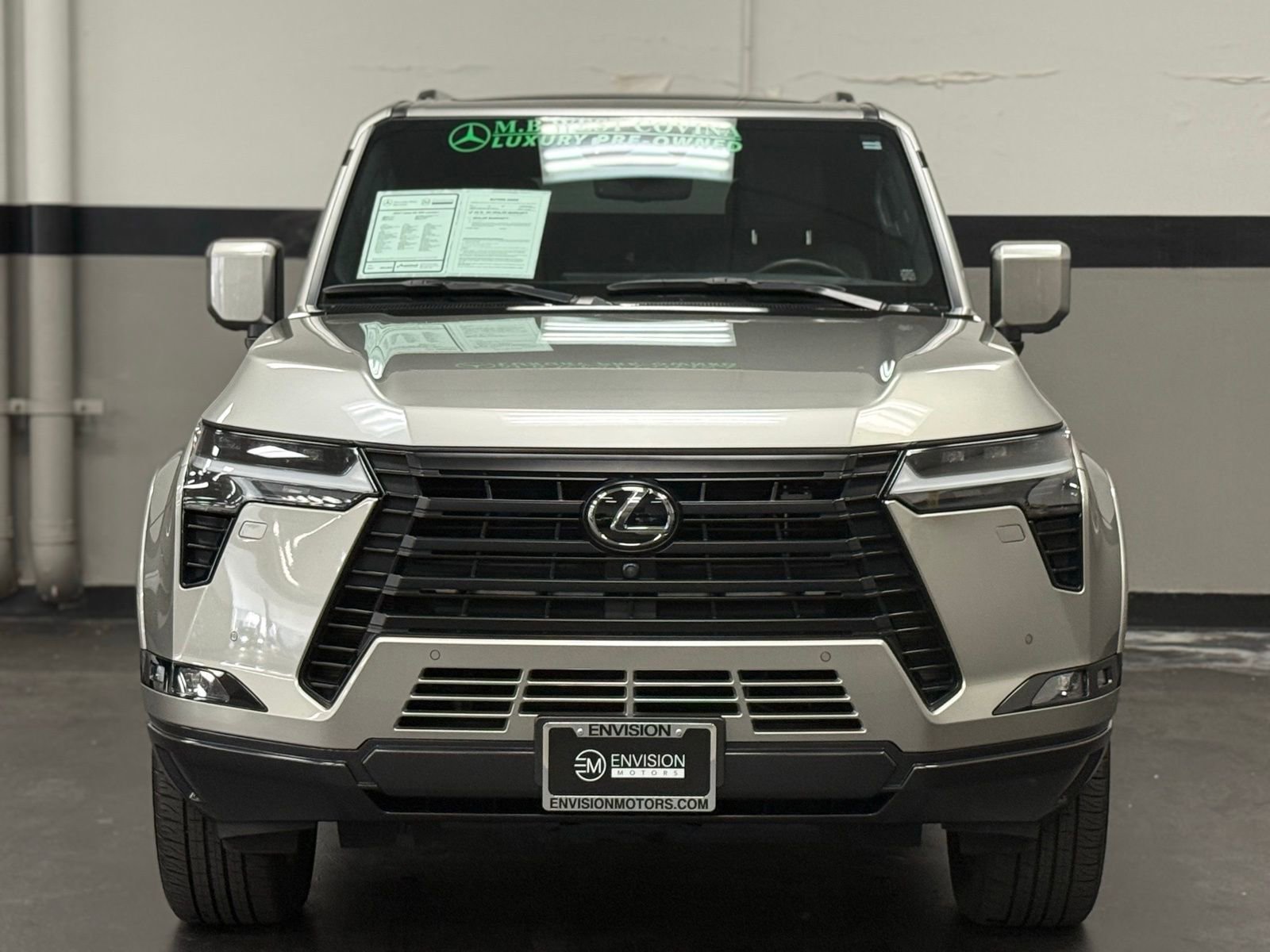 Used 2024 Lexus GX 550 w/ Accessory Package (2T) image 5