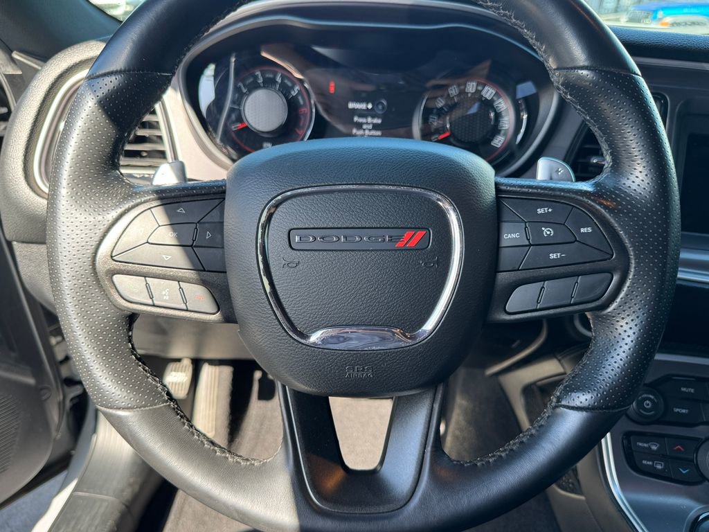 Used 2022 Dodge Challenger R/T w/ Driver Convenience Group image 12