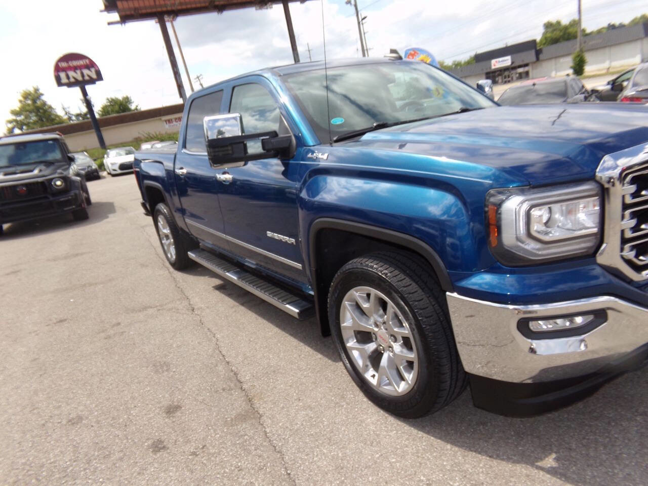 Used 2018 GMC Sierra 1500 SLT w/ SLT Premium Package image 57