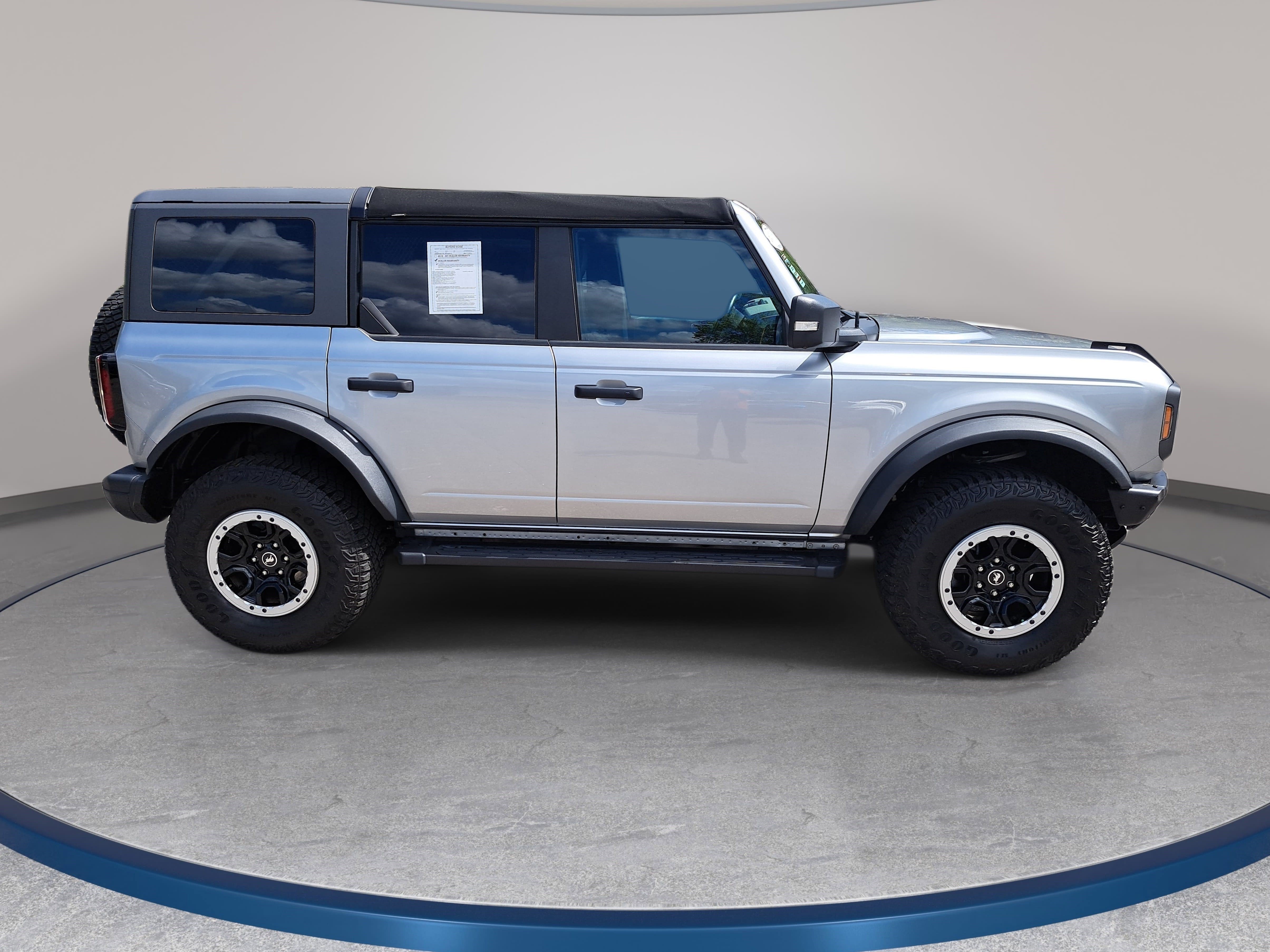 Used 2022 Ford Bronco Badlands AWD/4WD image 4