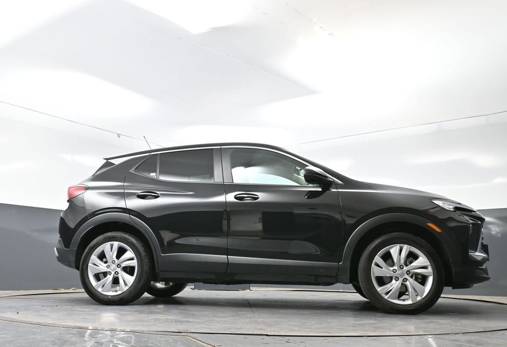 Used 2025 Buick Encore GX Preferred AWD/4WD image 52